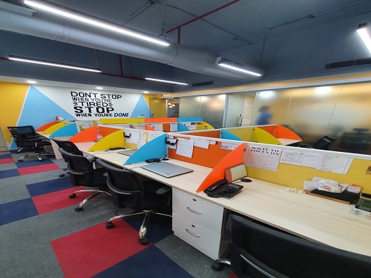 Office Space in I Thum Noida 850sqft