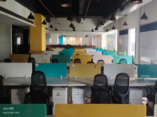 Office space in I Thum Noida 4000 sqft